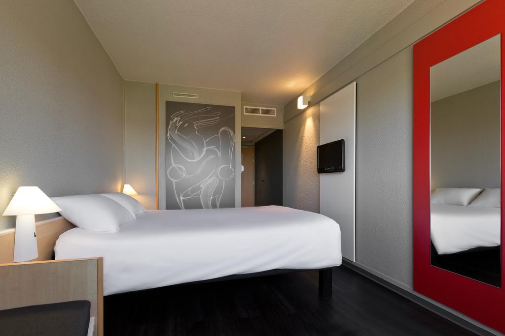 Ibis Saint Dizier Hotell Rom bilde